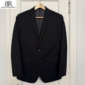 Banana Republic Men’s Black Suit Jacket | 38S